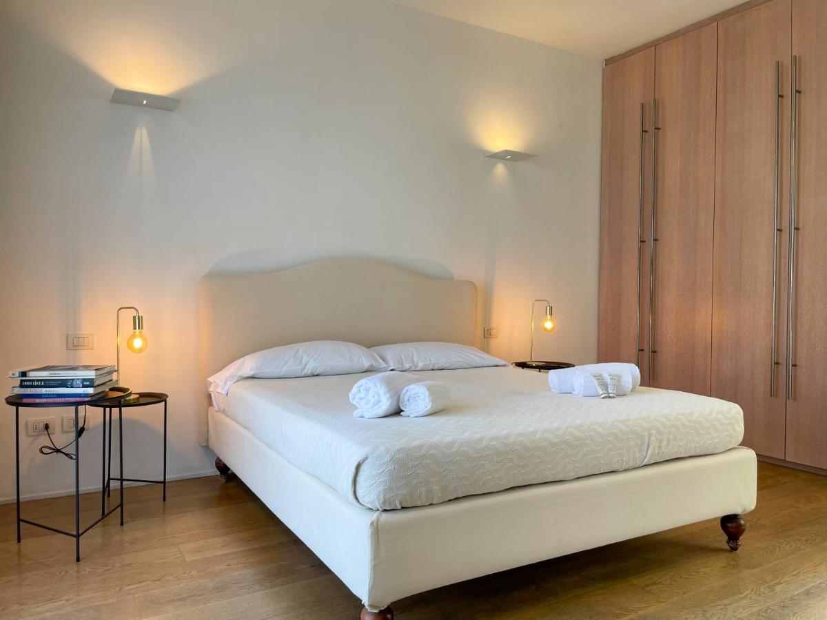 Ferienwohnung Luxury Penthouse With Stunning View And Hammam Mailand Exterior foto