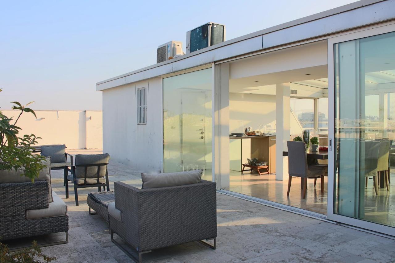 Ferienwohnung Luxury Penthouse With Stunning View And Hammam Mailand Exterior foto