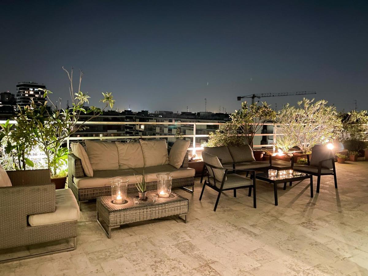 Ferienwohnung Luxury Penthouse With Stunning View And Hammam Mailand Exterior foto