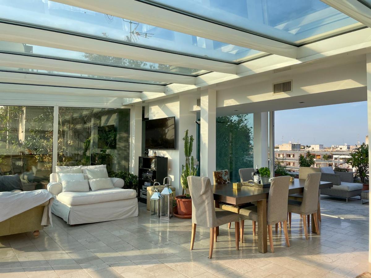 Ferienwohnung Luxury Penthouse With Stunning View And Hammam Mailand Exterior foto