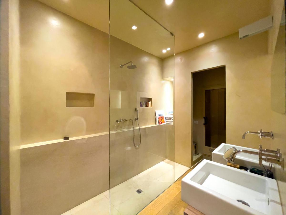 Ferienwohnung Luxury Penthouse With Stunning View And Hammam Mailand Exterior foto