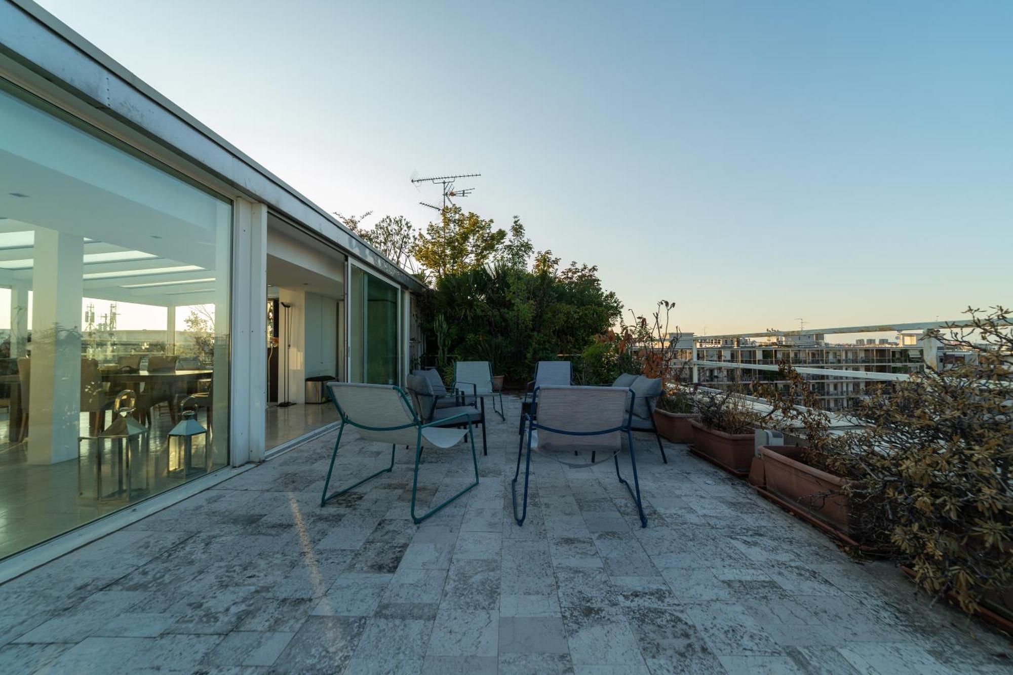 Ferienwohnung Luxury Penthouse With Stunning View And Hammam Mailand Exterior foto