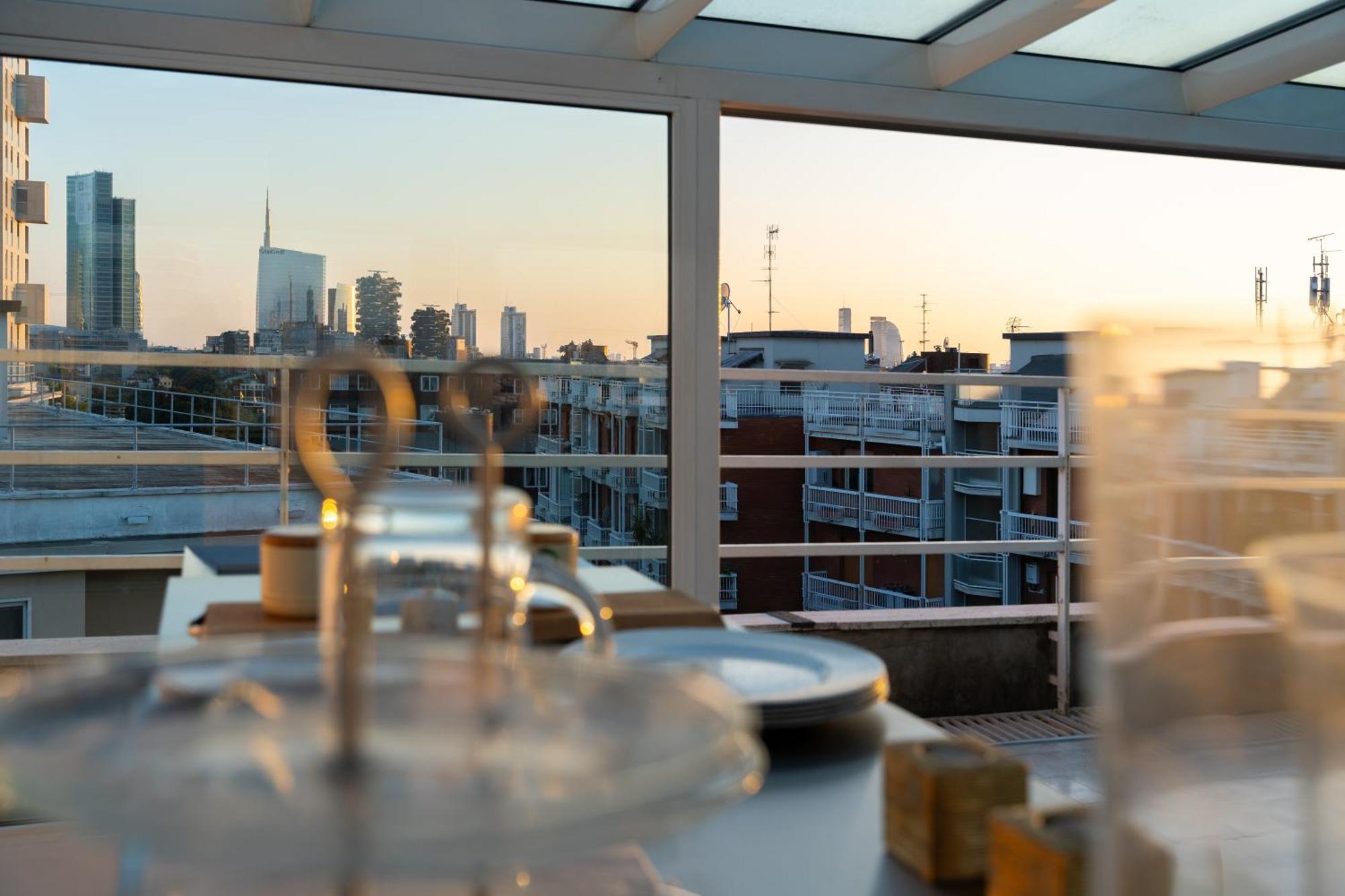 Ferienwohnung Luxury Penthouse With Stunning View And Hammam Mailand Exterior foto